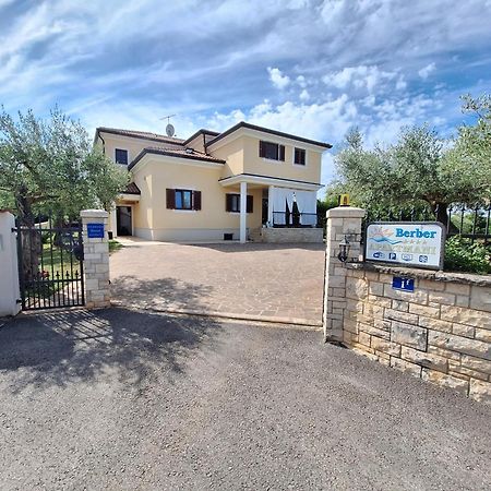 Apartmani Berber Babici Esterno foto