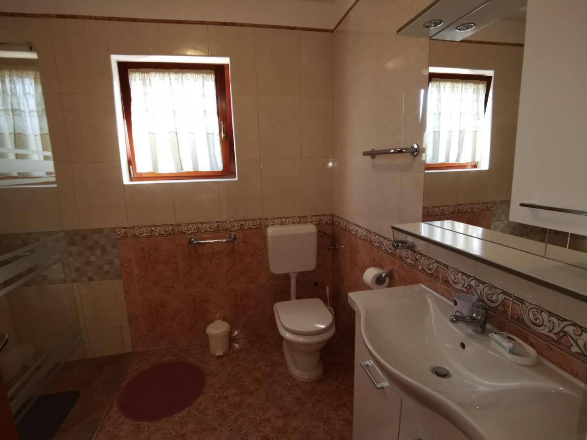 Apartmani Berber Babici Esterno foto