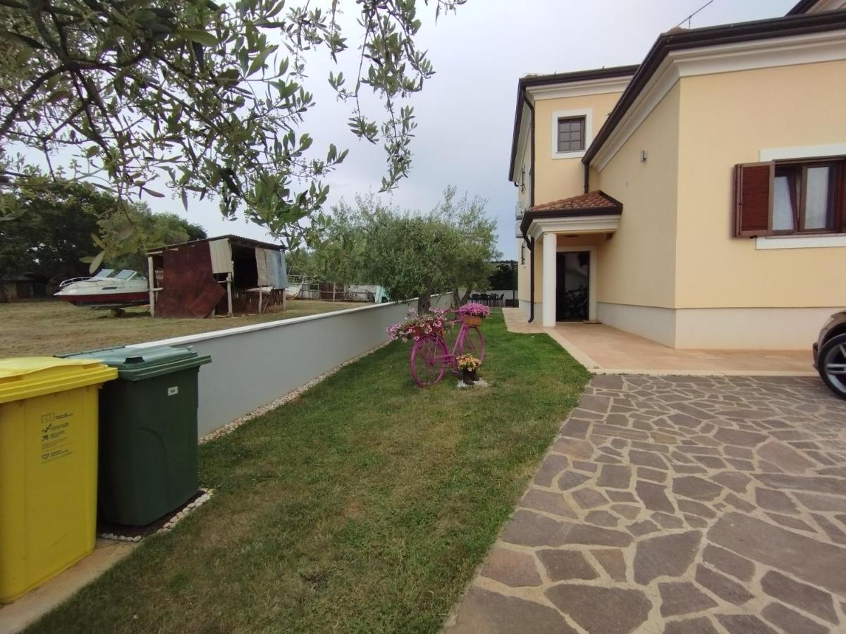 Apartmani Berber Babici Esterno foto